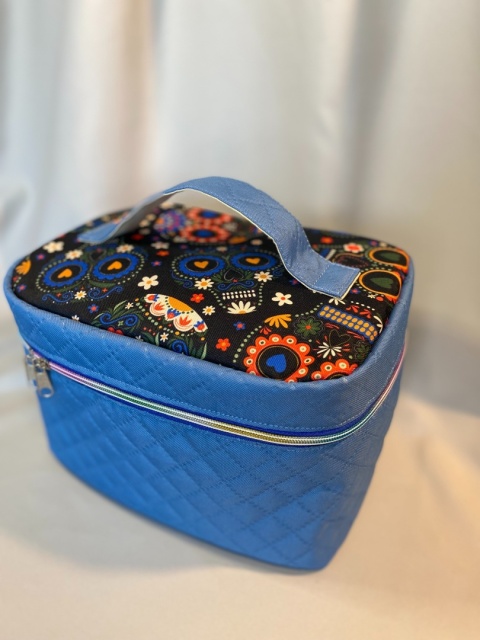 Kosmetyczka czaszki i błękit rozmiar L