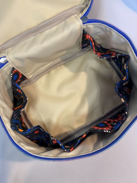 Kosmetyczka czaszki i błękit rozmiar M