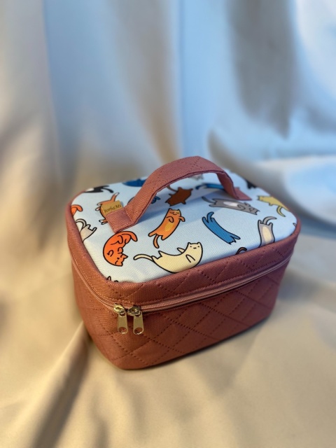 Kosmetyczka kotki i róż rozmiar M