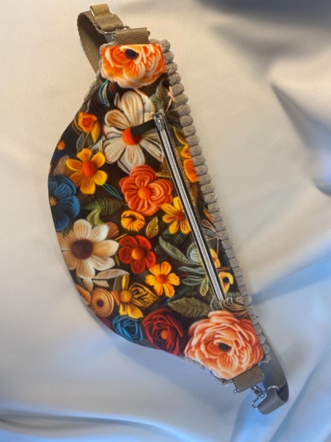 Nerka Luna z tkanin welurowych jesienne kwiaty rozmiar L