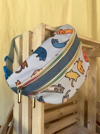 Nerka z tkanin wodoodpornych Kotki niebieskie