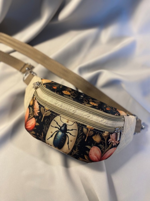 Nerka z tkanin wodoodpornych Żuczki i wanilia rozmiar M