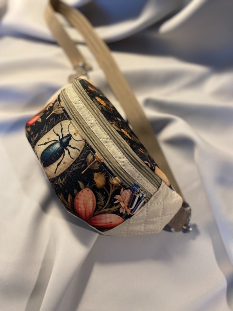 Nerka z tkanin wodoodpornych Żuczki i wanilia rozmiar M