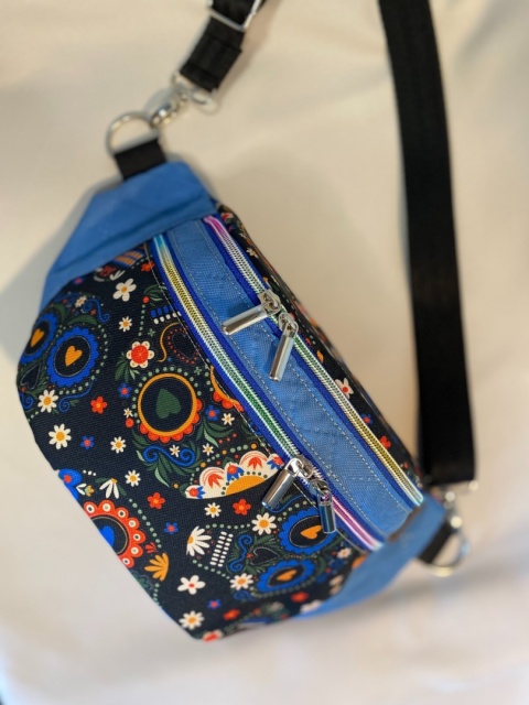 Nerka Jade z tkanin wodoodpornych czaszki i błękit rozmiar L