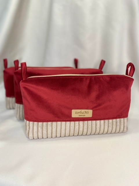 Kosmetyczka z weluru i prążka