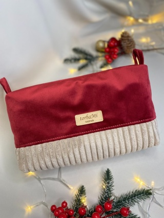 Kosmetyczka z weluru i prążka