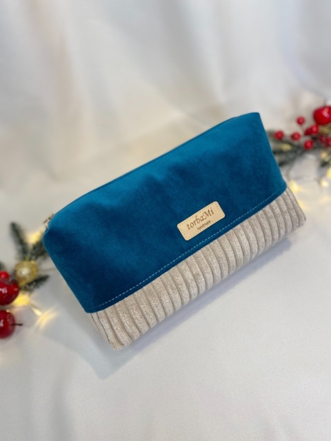 Kosmetyczka z weluru i prążka